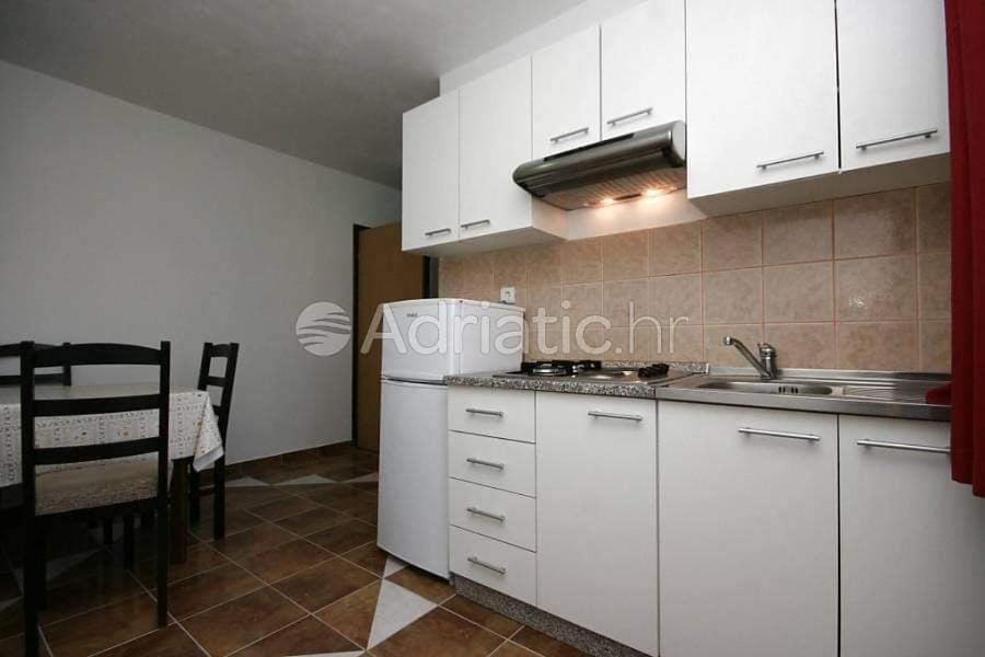 Apartments Zoran Povljana Bagian luar foto