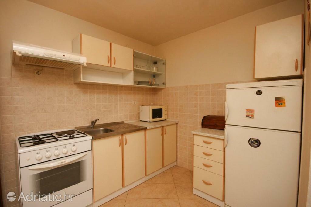 Apartments Zoran Povljana Bagian luar foto